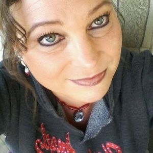 Meet your Posher, Celeste